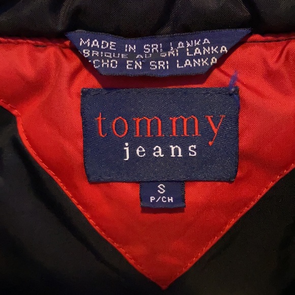 Tommy Hilfiger Vest - Picture 3 of 5